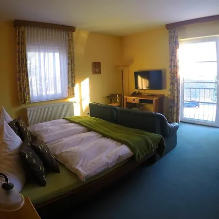 Drei Kronen Hotel 3*