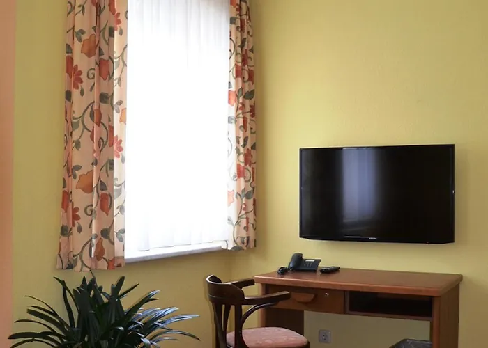 Drei Kronen Frauenwald